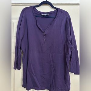 Karen Scott size 2x women’s top. Purple. Previously worn. Very good shape.